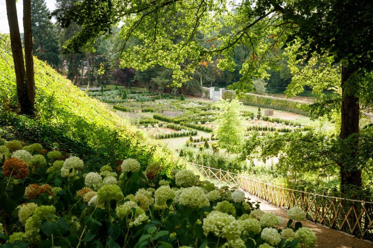 Relais & Chateau Louise De La Valliere Reugny Екстериор снимка