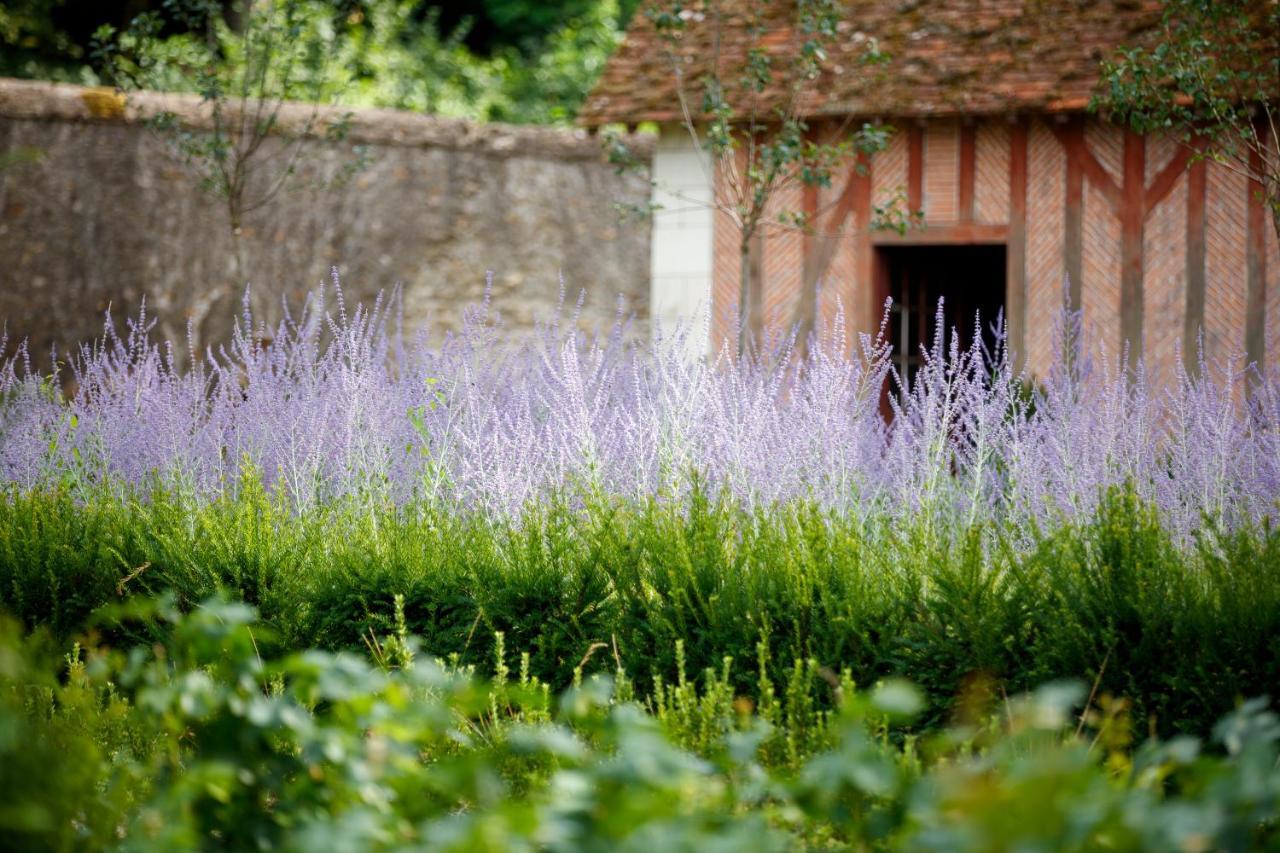 Relais & Chateau Louise De La Valliere Reugny Екстериор снимка