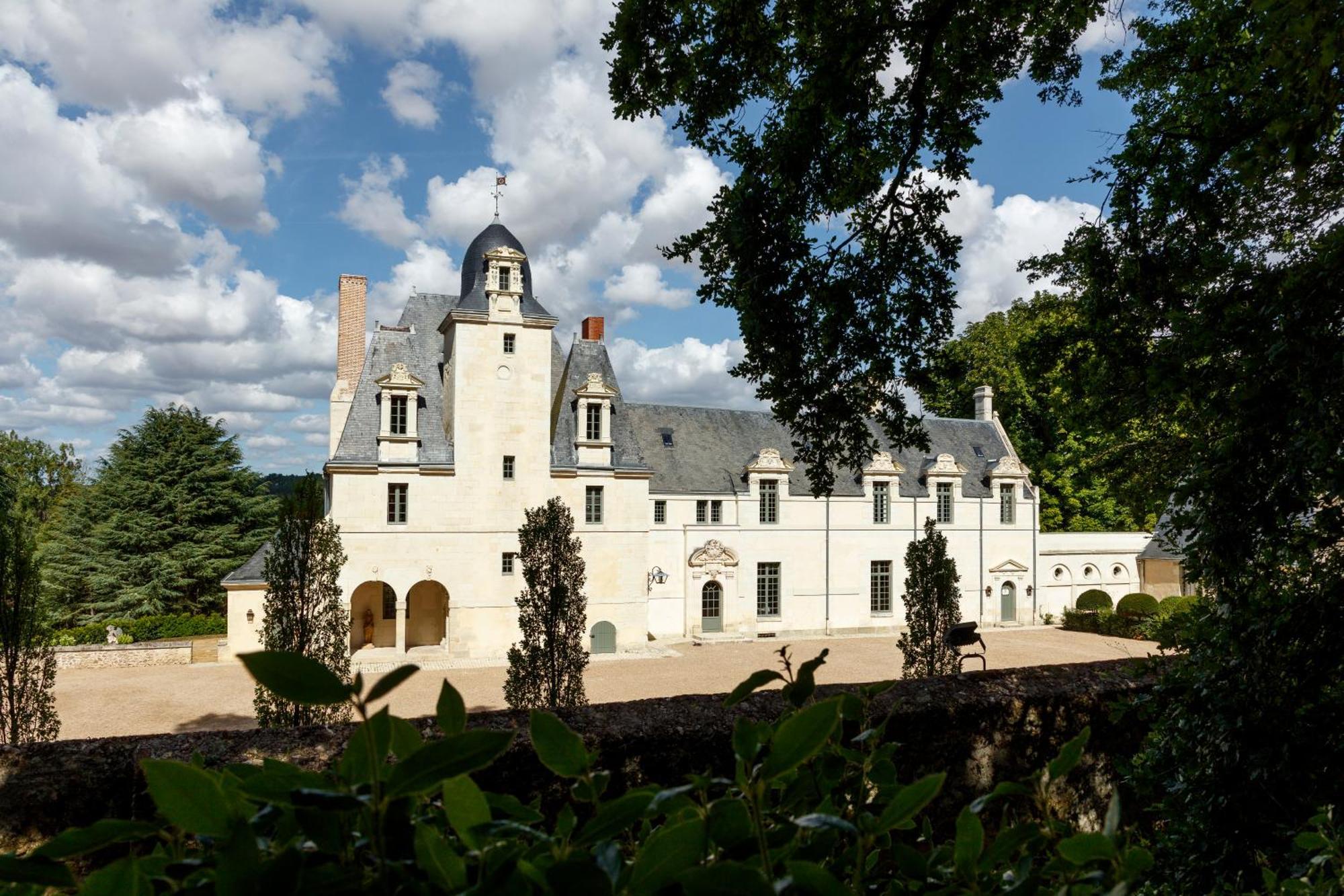 Relais & Chateau Louise De La Valliere Reugny Екстериор снимка